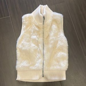 Gap vest